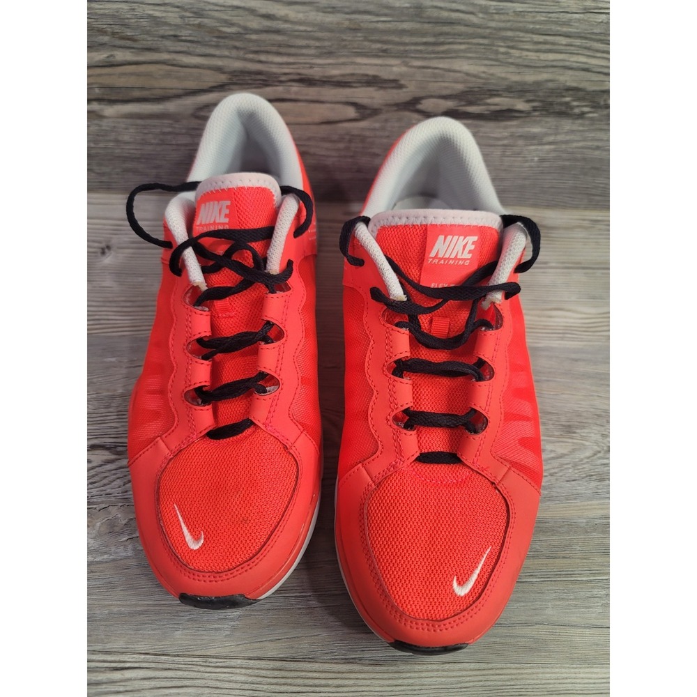 Nike woman's shoes size 11 Flex experience 4 crimson orange used